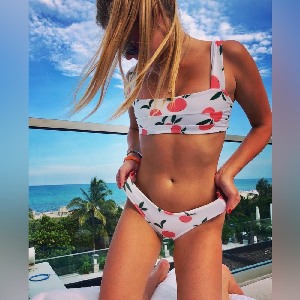 KAOHS Swim Bikini Set in White Peaches 🍑